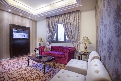 Mira Trio Hotel image 2